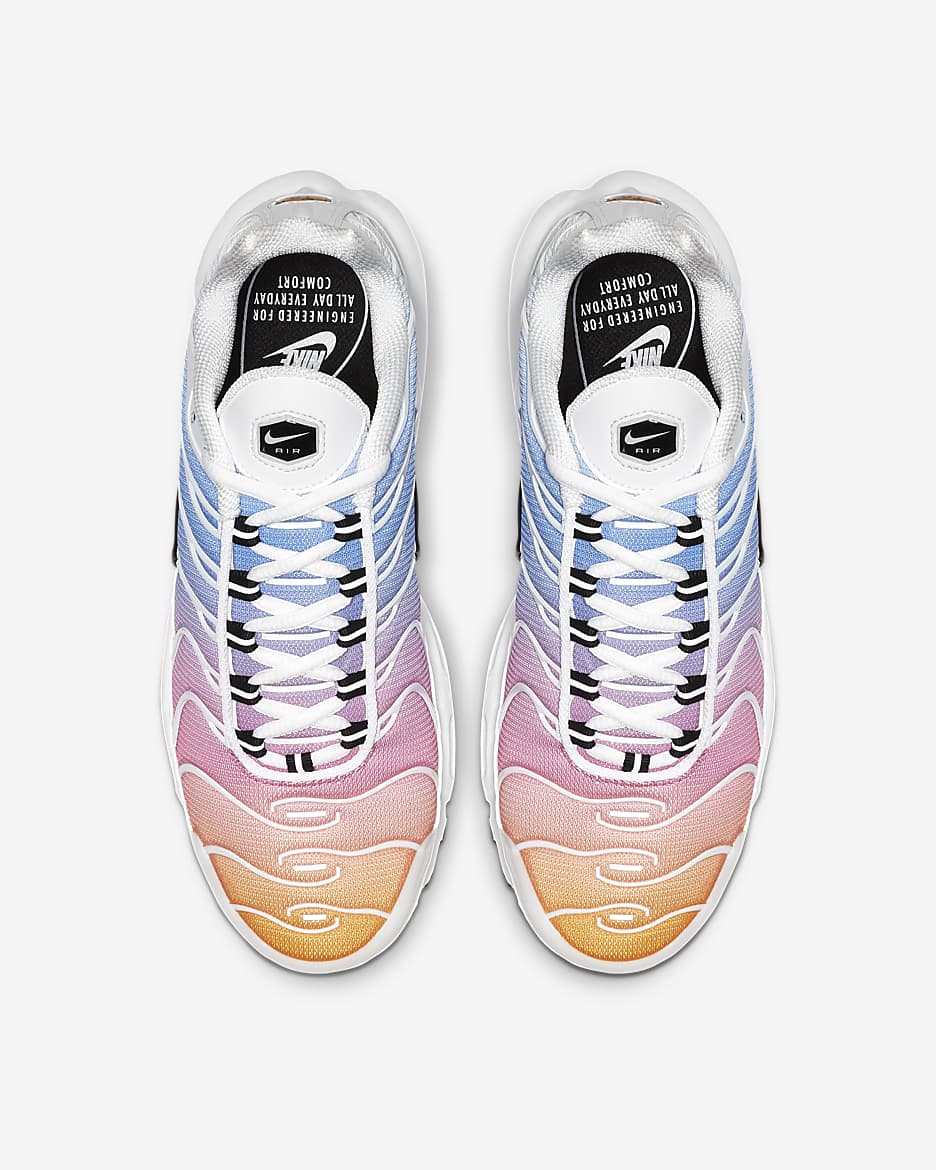 Pink white and blue nike air max hotsell